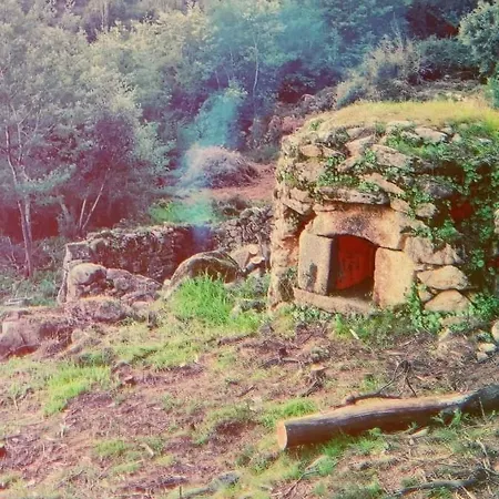 Gardunha Stone *