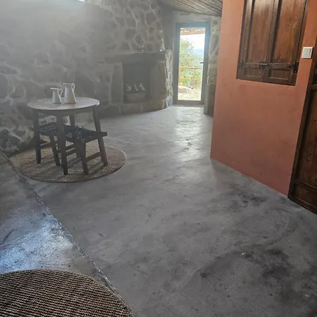 Gardunha Stone Holiday home