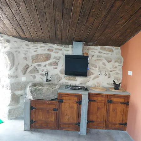 Gardunha Stone