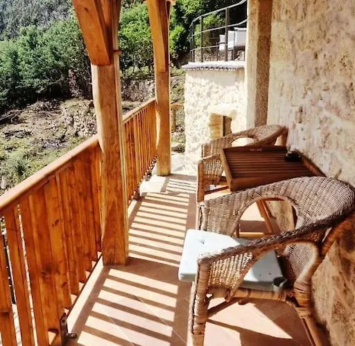 Gardunha Stone * Lourical do Campo