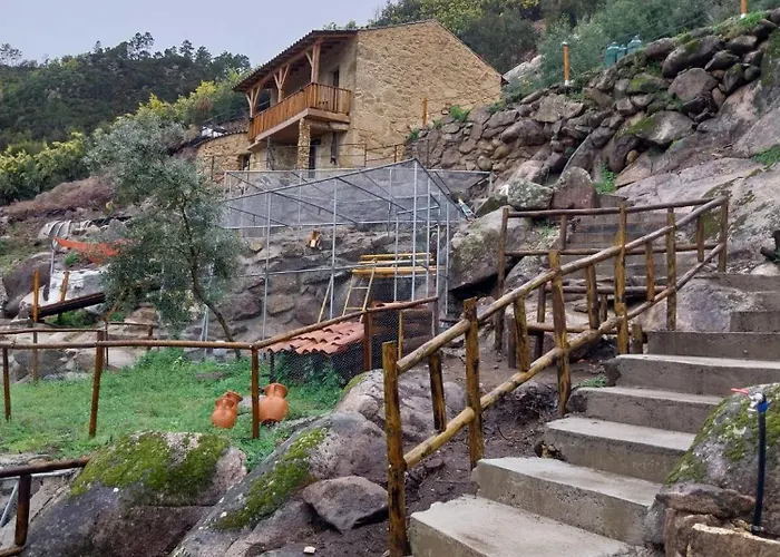 Gardunha Stone Lourical do Campo