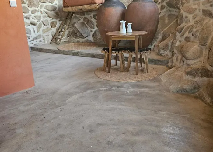 Gardunha Stone Semesterbostad *